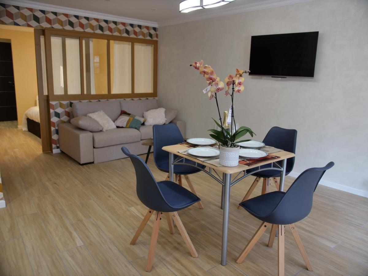 A 50m Reves De Les Bains De Apartment
